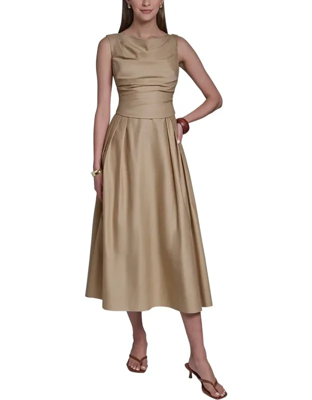 Sleeveless Pleated A-line Dress