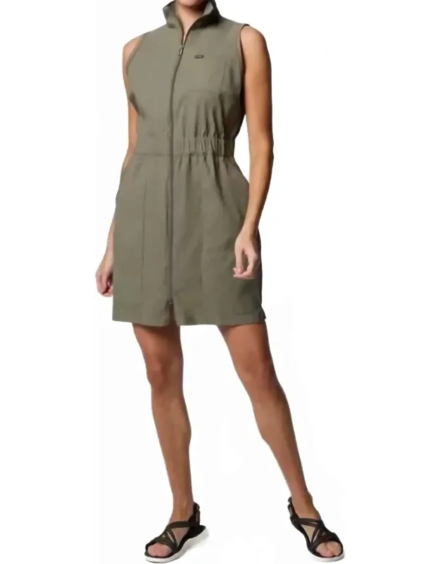 Leslie Falls Dress