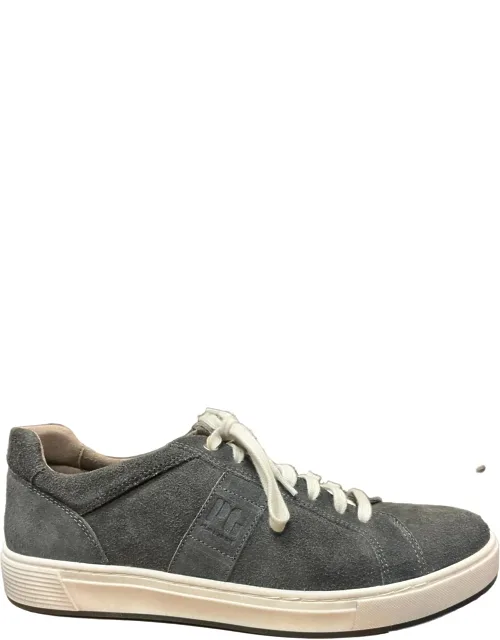 Round Toe Sneakers