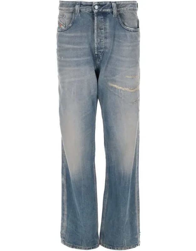 Relaxed Faded Jeans