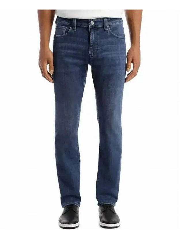 Relaxed Straight Leg Jeans