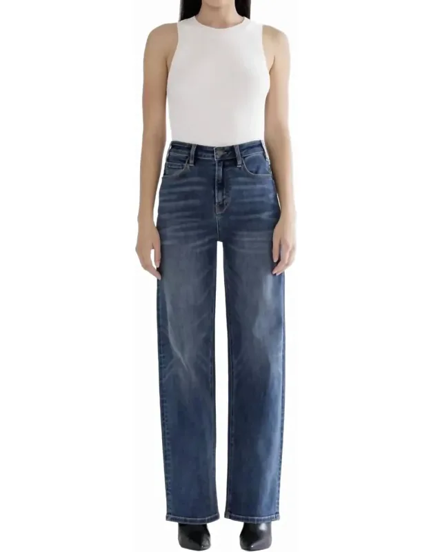 Metropolitan Straight Jeans