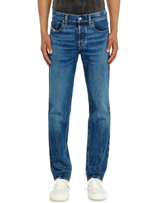 Diesel - Regular Jeans Regular Waist 2023 D-finitive - Jeans - Blue