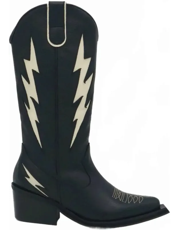 Kiss Boots