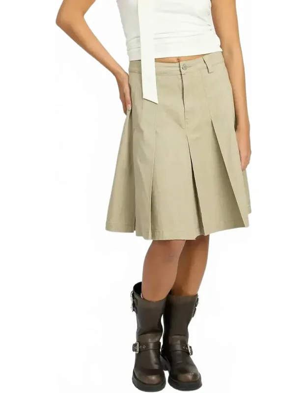 Pleated Skirt