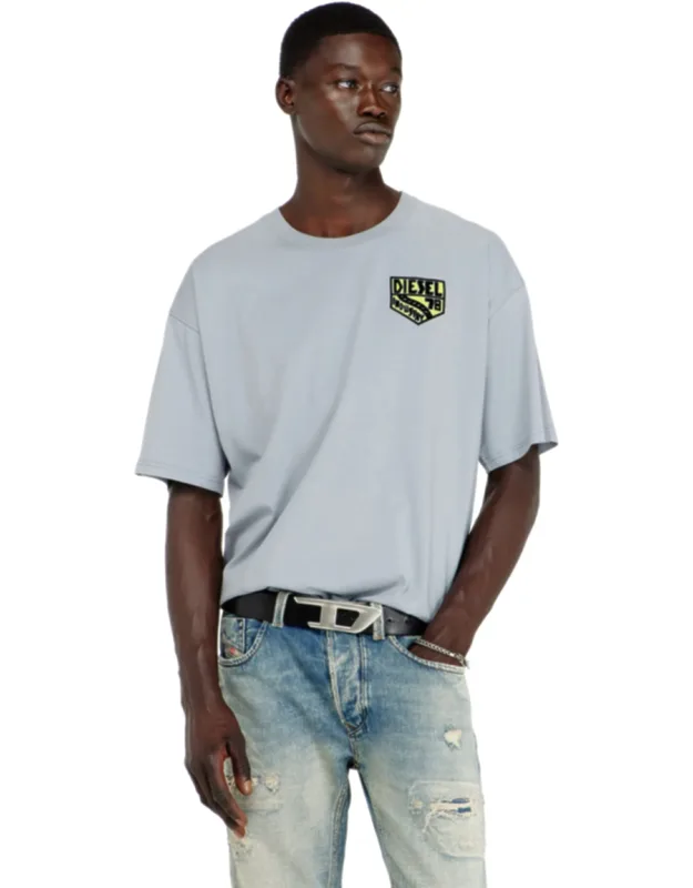T-shirt With Chest Print