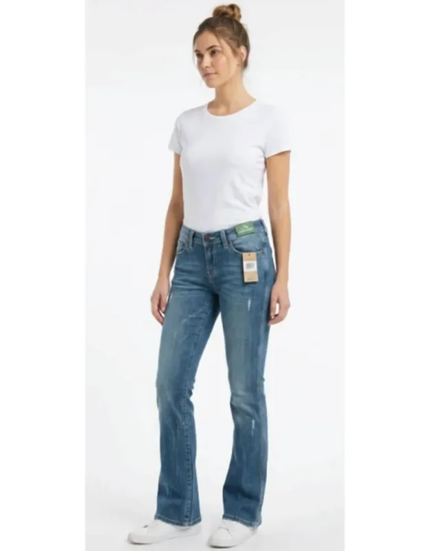 Patch Pocket Wide Leg Jeans