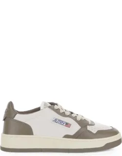Medalist Low-top Sneakers