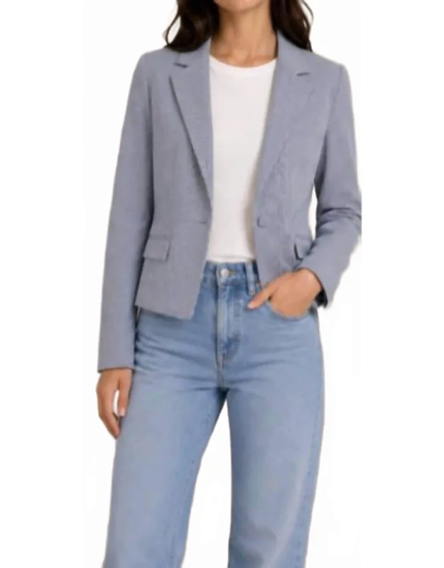 Nicki Blazer