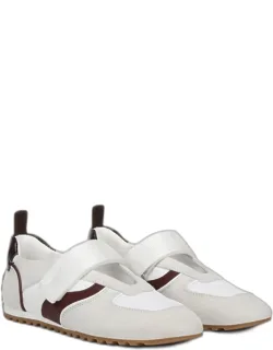 Raina Sneakers