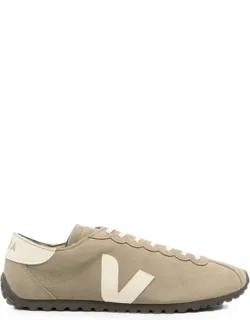 Tenis Cateyes V-logo Suede Sneakers