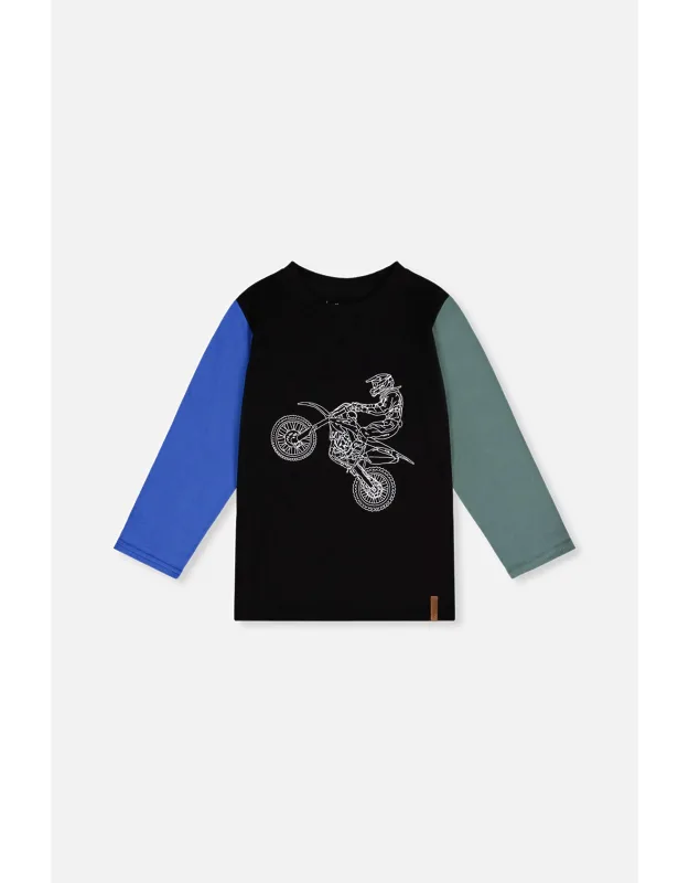Long Sleeve T-shirt