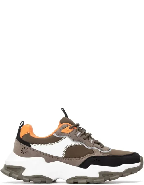 Casual Sneakers Refresh Collection