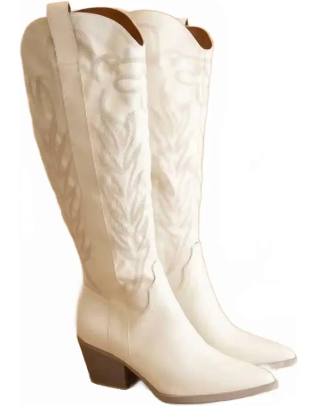 Savannah Embroidered Western Boots