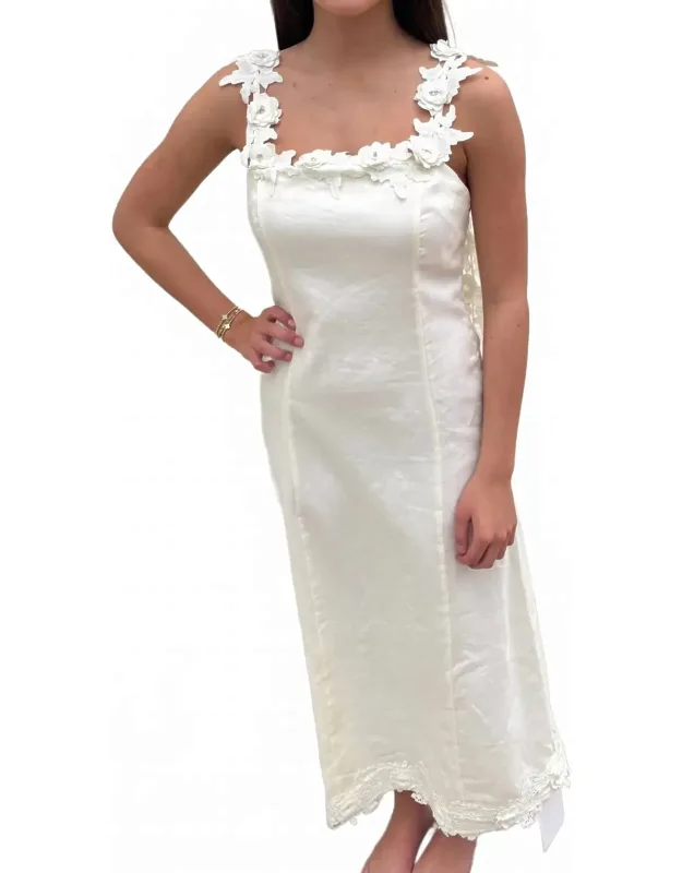 Floral Detail Linen Maxi Dress