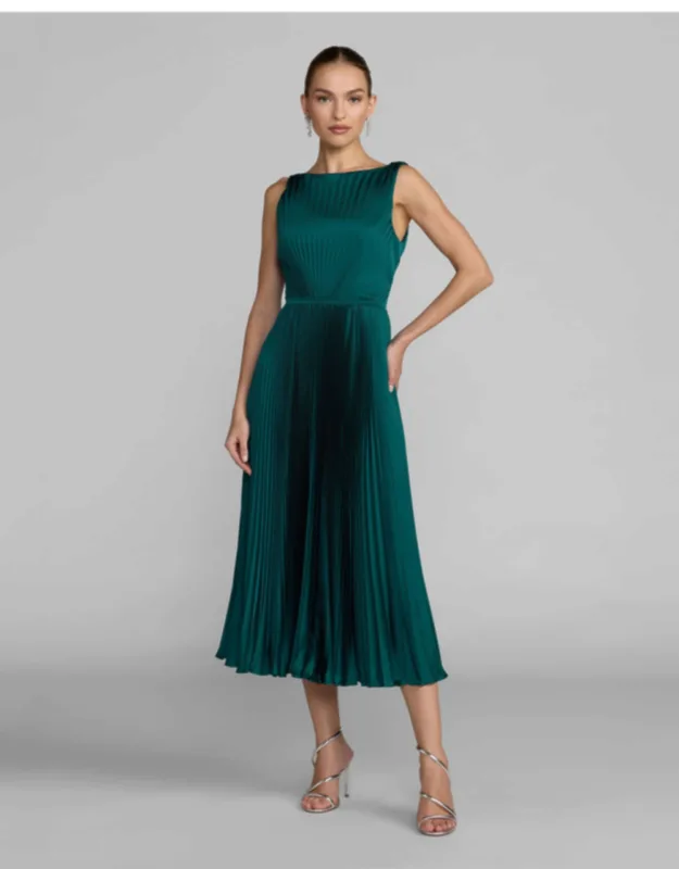 Sleeveless High Neck Pleated Midi Dress