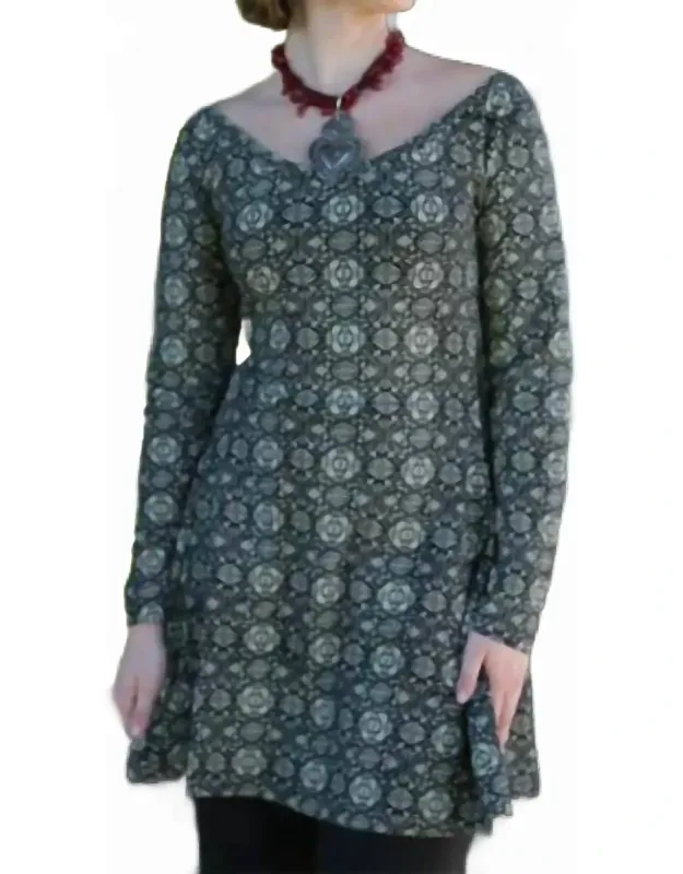Relaxed V-neck Tunic