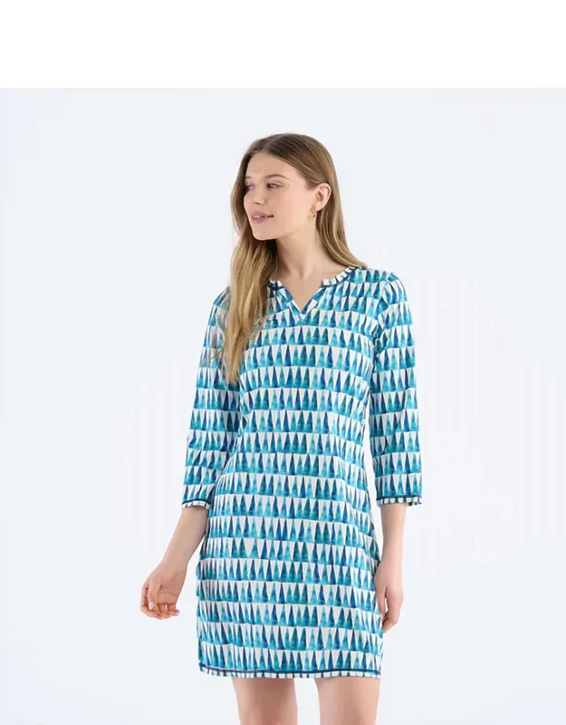Notch Neck Mini Dress - Comfortable A-line With V-neckline And Three-quarter Sleeves