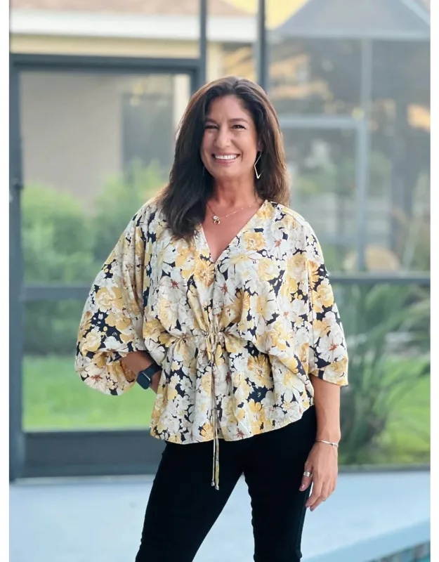 Fields Of Flower Elbow Sleeve Top