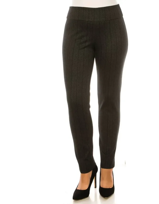 Figure-defining Slim Ankle Pull-on Pants