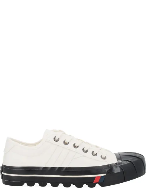 Sneaker