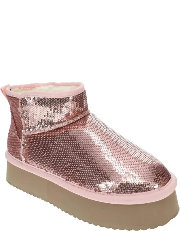 Room Service Boots