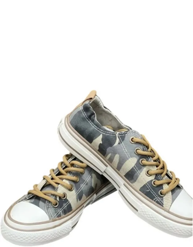 Very G Sneakers In Camo