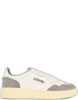 Medalist Low Leather Sneakers