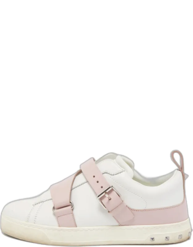 Leather Rockstud Low Top Sneakers