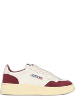 Medalist Low Leather Sneakers
