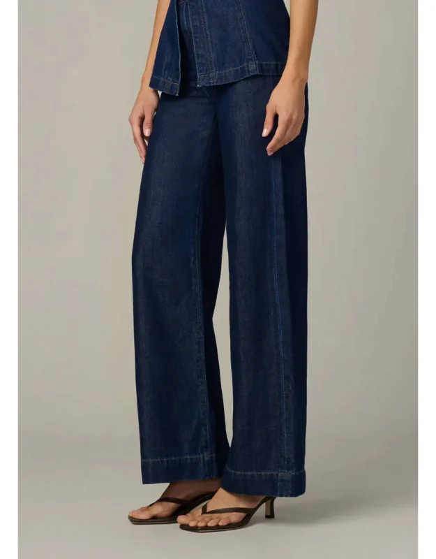 The Clean Denim Trousers