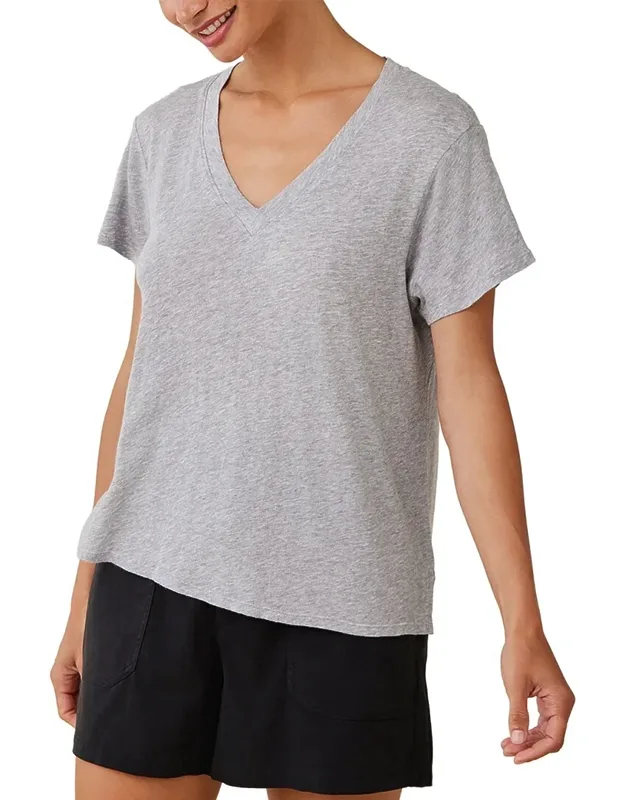 Side Slit V-neck T-shirt