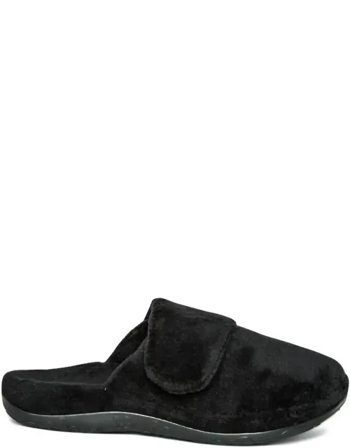Mandy Closed Toe Slippers