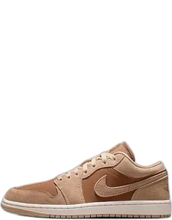 Jordan Air Retro 1 Low Casual Shoes With Cushy Air-sole Unit And Rubber Outsole For Traction