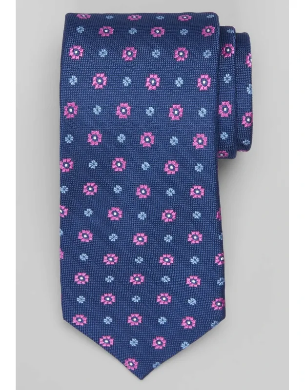 Traveler Collection Neat Tie
