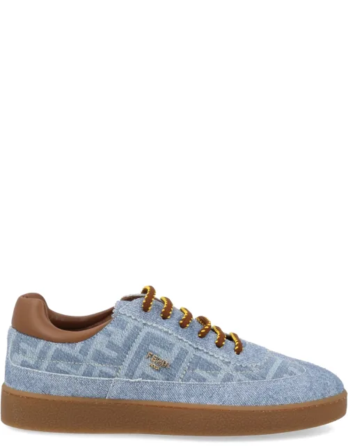Sneakers With Logo