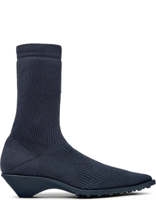 Pointed-toe Ankle Boots