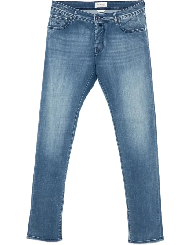 Buttoned Jeans