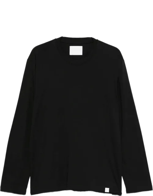 Long-sleeve T-shirt