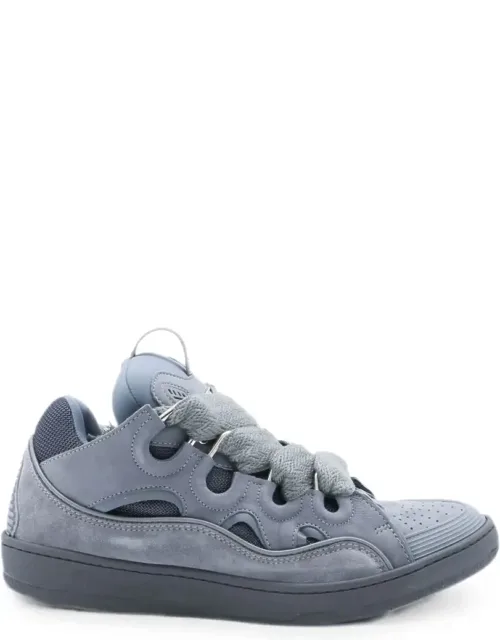 Low-profile Sneakers With Padded Collar