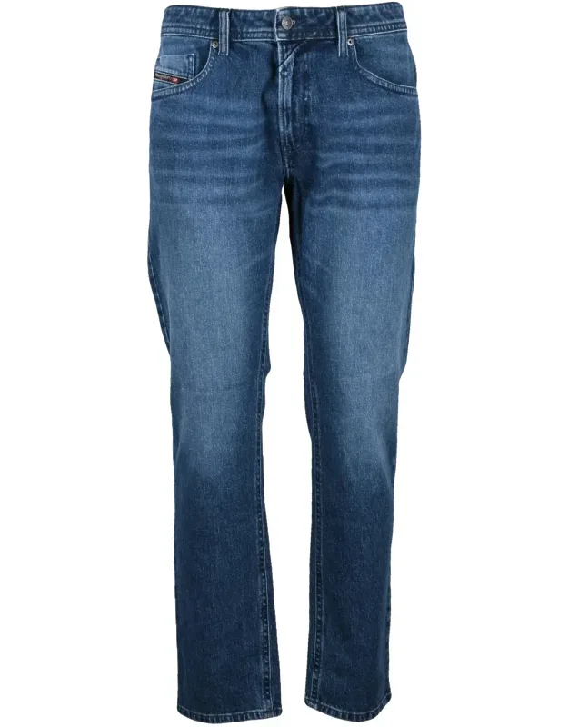 Tapered Slim Jeans