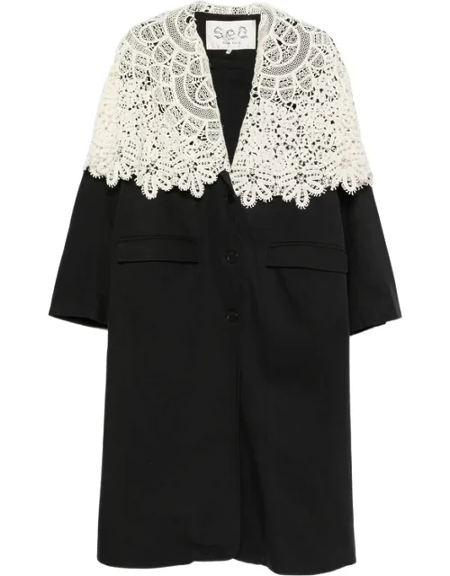 Lace-collar Coat