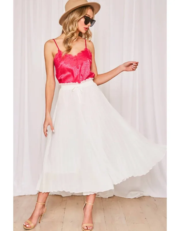 Elegant Comfort Pleated Wide-leg Pants