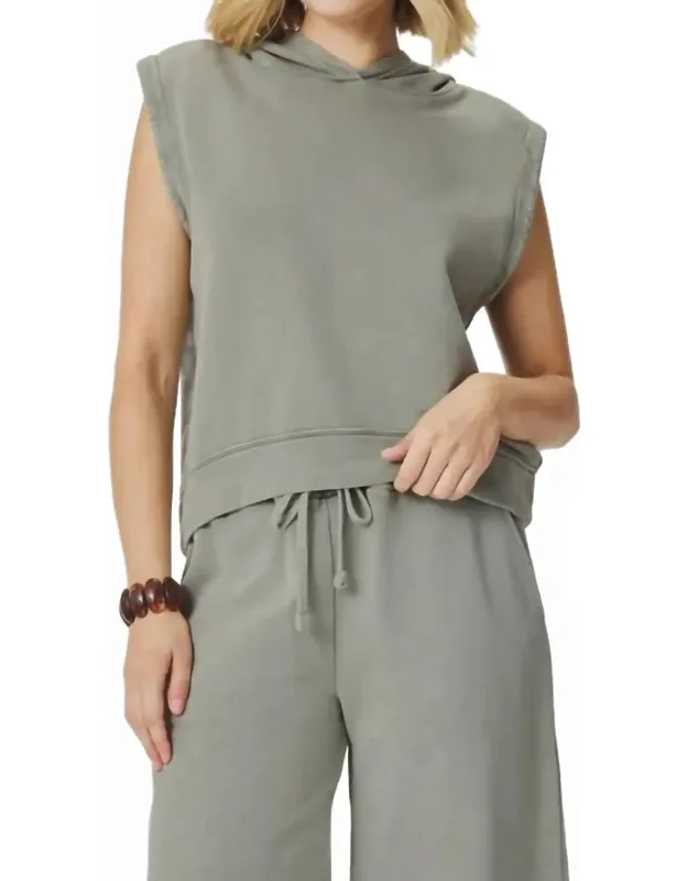 Sleeveless Hoodie