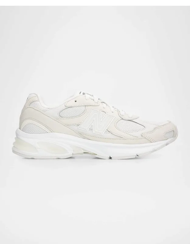 Low-top Sneakers