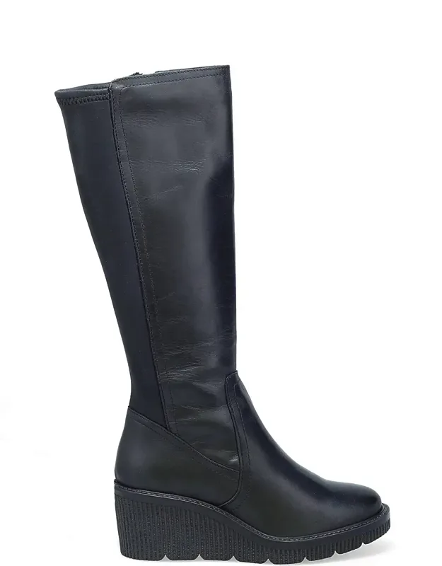 Adriana Boots