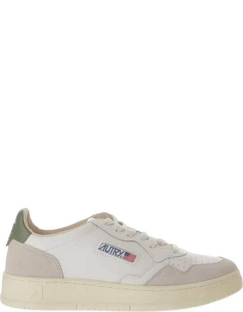 Medalist Low Suede Sneakers
