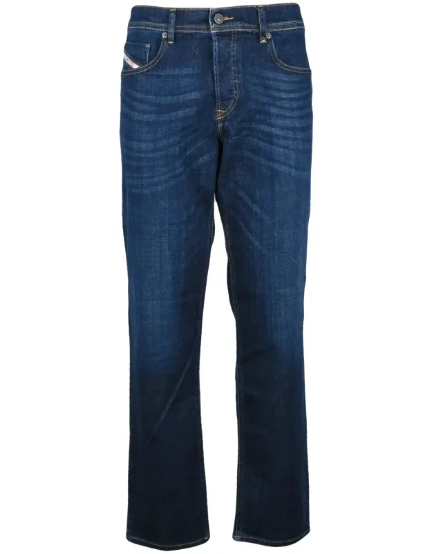 Regular Wash Jeans