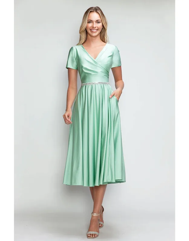 V-neck Short Sleeve Midi Dress With Rhinestone Waistband And Pockets