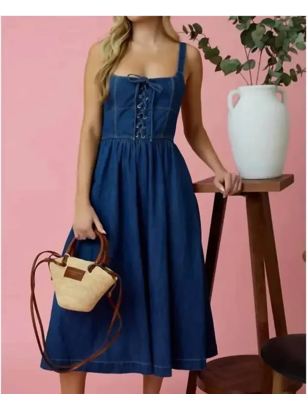 Lace Up Sleeveless Midi Dress